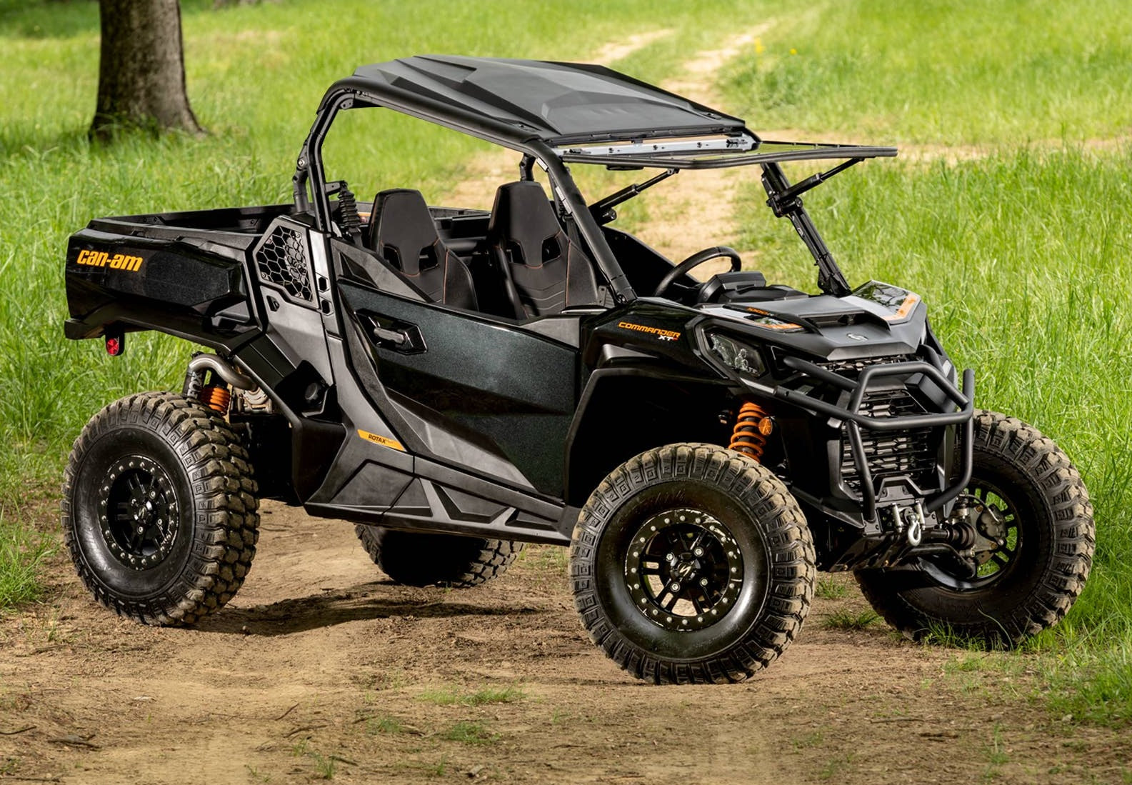 SuperATV Power Flip Up Windshield | CanAm Commander