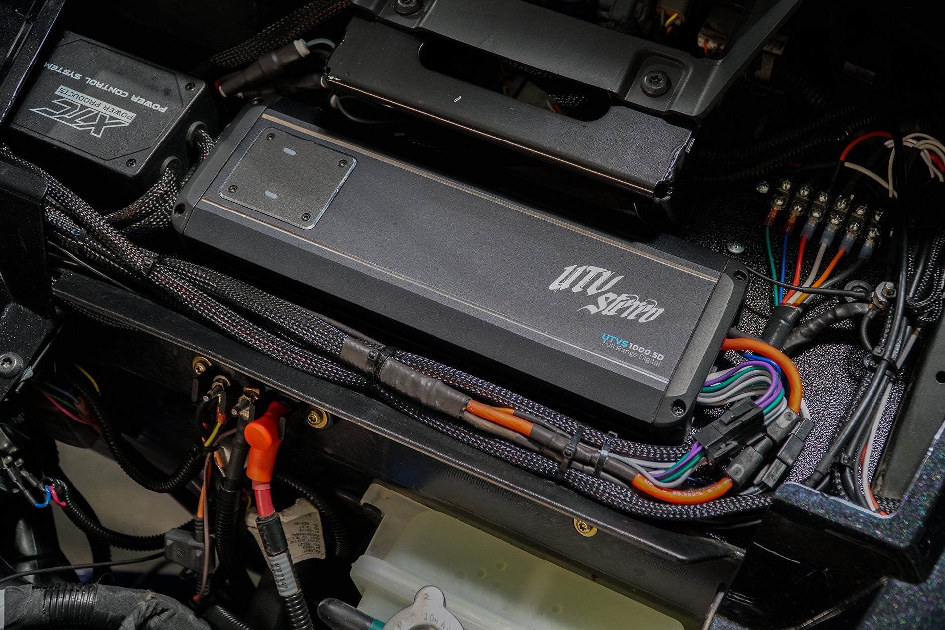 UTV Stereo Dash Amplifier Mount | 2019+ RZR